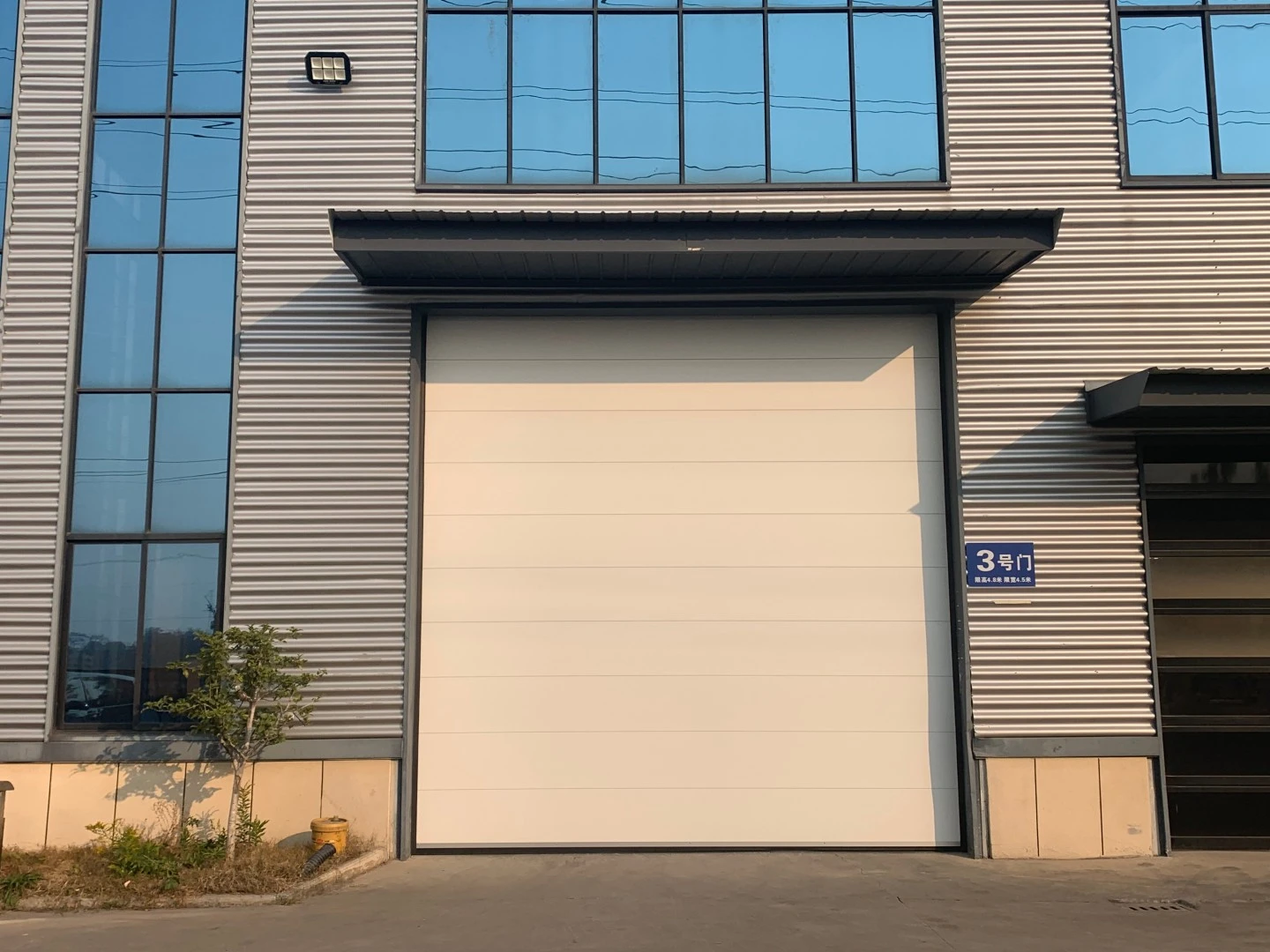 安必信工业门绵阳服务站生产基地